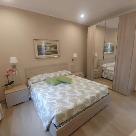 Appartamento Giglio Apartment *