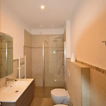 Apartment Appartamento Giglio *